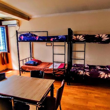 Masala Hostel Batumi Exteriör bild