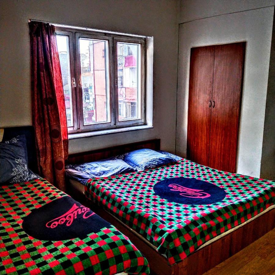 Masala Hostel Batumi Exteriör bild
