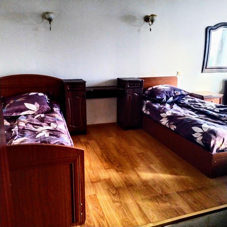 Masala Hostel Batumi Exteriör bild